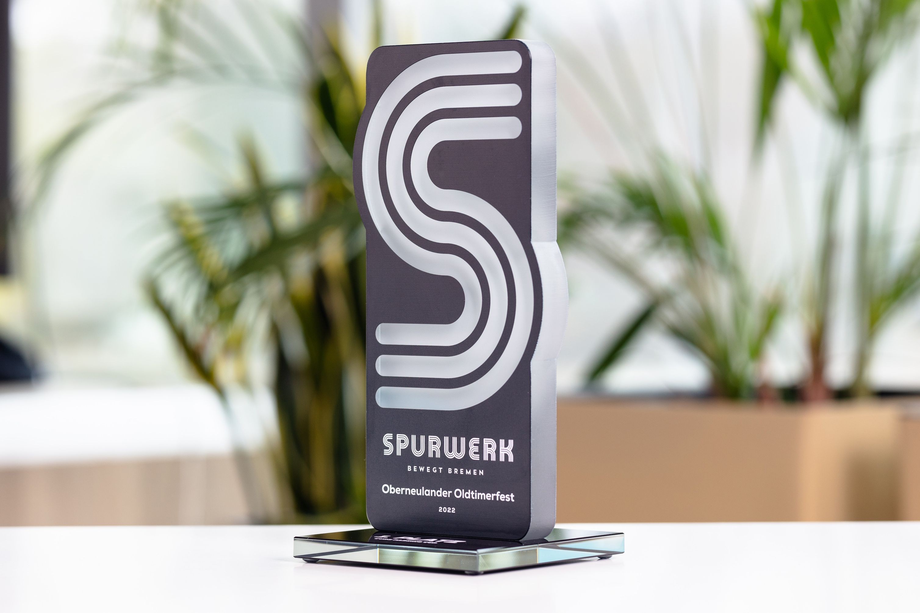 Glasso custom award